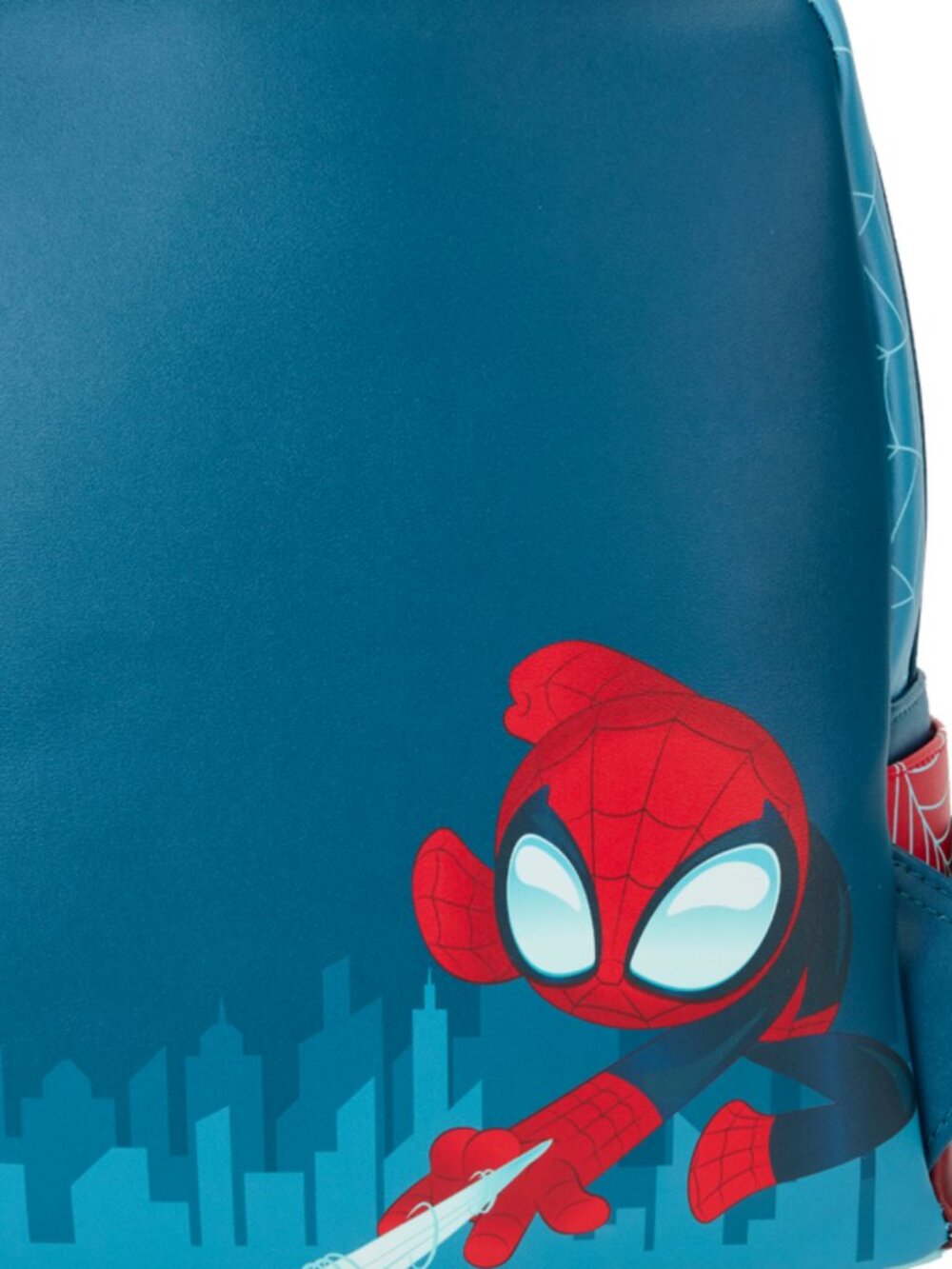SDCC Limited Edition Spider-Man Lenticular Glow Mini Backpack - Picture 6 of 7
